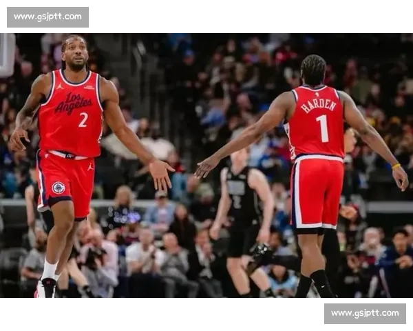 快船强势对决尼克斯东西豪强碰撞引爆全场焦点之战赛季关键卡位战前瞻 快船强势对决尼克斯东西豪强碰撞引爆全场焦点之战赛季关键卡位战前瞻